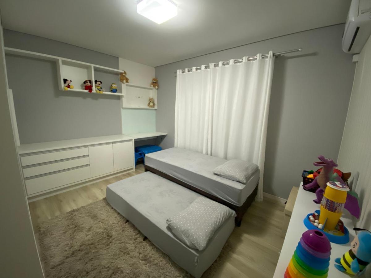 Casa Confortavel Com Piscina Sao Jose  Kültér fotó